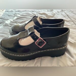 Brand new Wild Pair Platform shoes